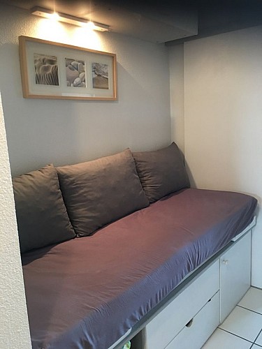 2021_izard (5) (Copier)