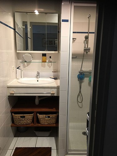 2021_izard (4) (Copier)