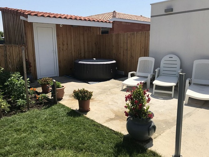 2023_fernandes (2) (Copier)