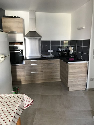 2022_fernandes (1) (Copier)