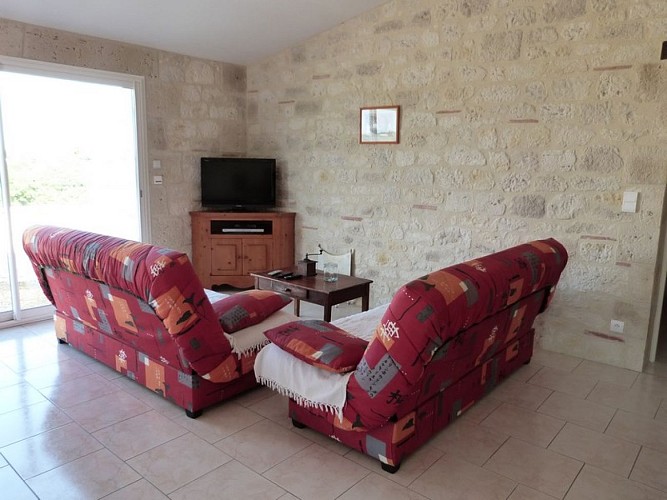 Coeurdebastides_Rayet_hlo_gitecouleaux8_20160527(800x600)