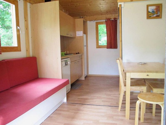 HLOAQU047FS002S0_PINDERES_HLL001B_pièceprincipale