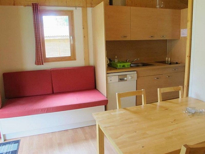 HLOAQU047FS002S0_PINDERES_HLL001B_pièceprincipalebis