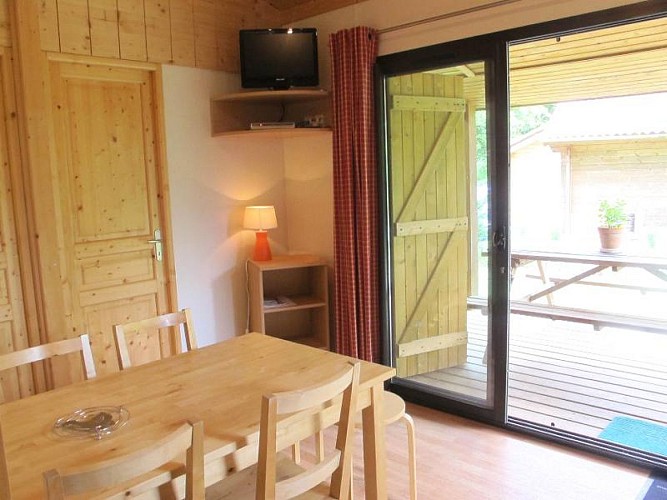 HLOAQU047FS002S0_PINDERES_HLL001B_vueterrasse