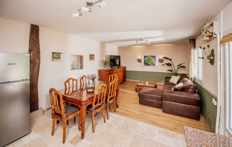 Domaine-les-Courteaux-FeWo-WohnKuche02--800X600-