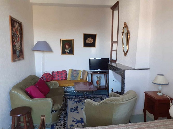 Gamoy - Chambre coin télé