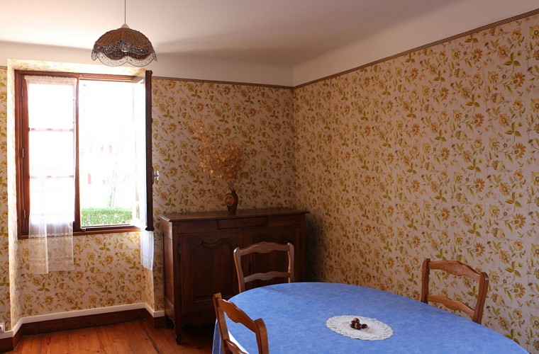 zubelzu-droite-salon2-meuble-urrugne-2