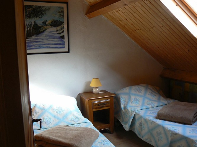 Les-Trois-Maisons---Gite-vert---Chambre-1----COMME-JEAN-FRANCOIS----DI