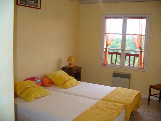 leizagoyenmt_chambre gd appt