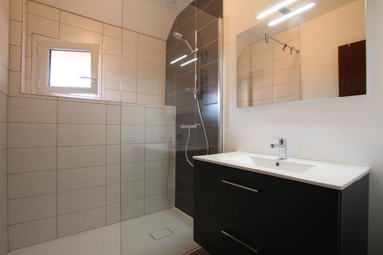 G243013salle-d-eau