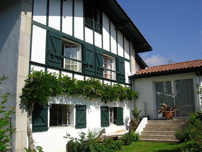 MAISON ETXEXURIA