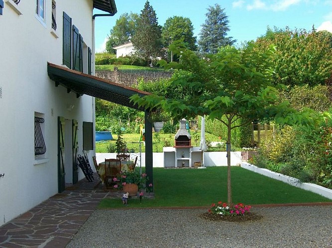 Location Parisot - Autre vue jardin - St Jean Pied de Port