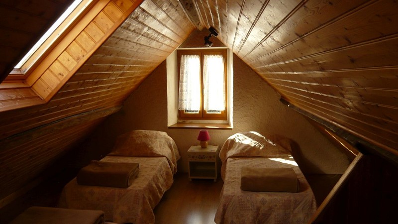 Les-Trois-Maisons---Petit-gite---Chambre-II---COMME-JEAN-FRANCOIS----DI