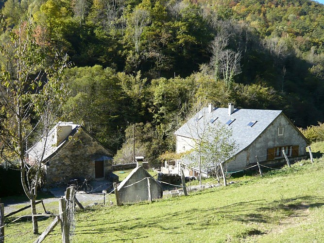 Les-Trois-Maisons---Exterieur-II---COMME-JEAN-FRANCOIS----DI