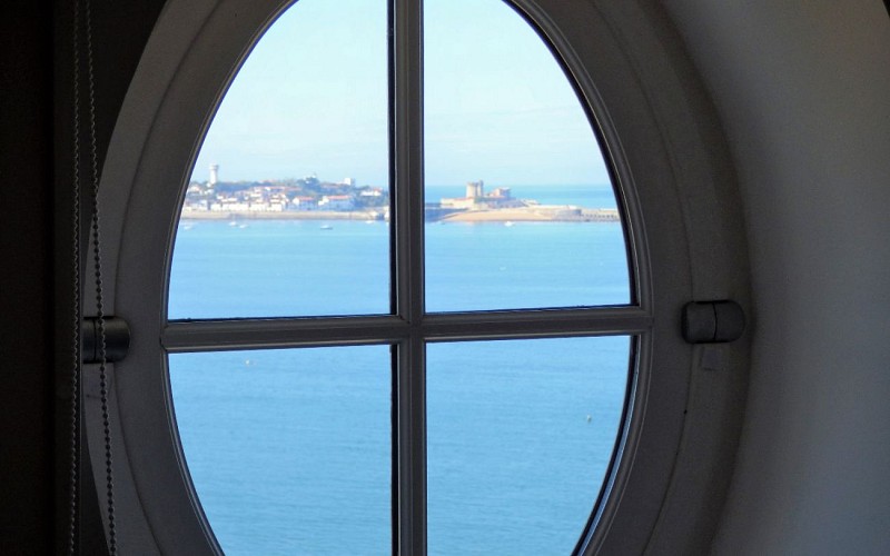 643-VUE-CHAMBRE-1440x900