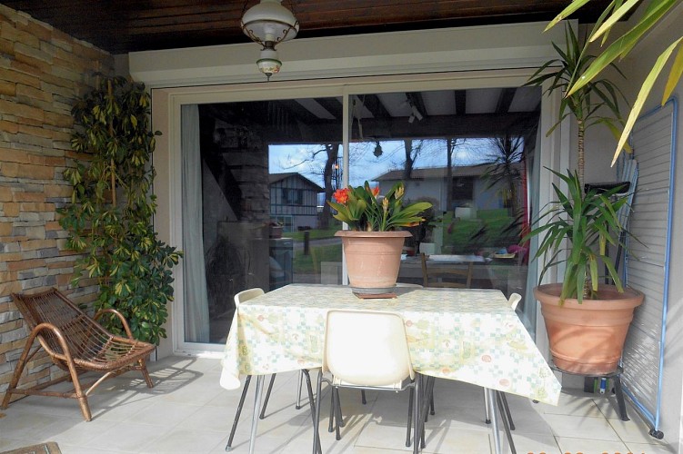 maison depez terrasse saint jean le vieux