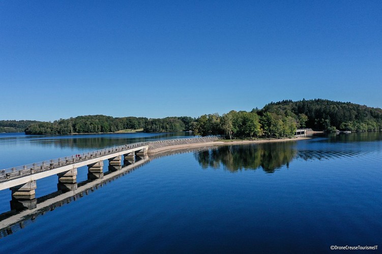 Aerienne_Lac_Vassiviere