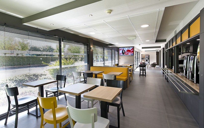 salle-petit-dejeuner1