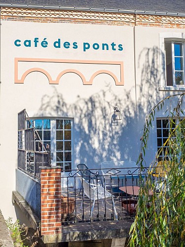 CAFÉ DES PONTS