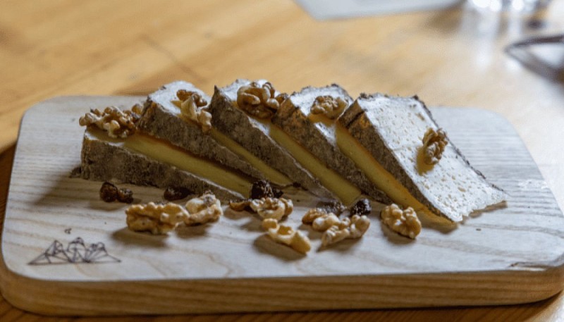 Refuge des Aiguilles d'Arves