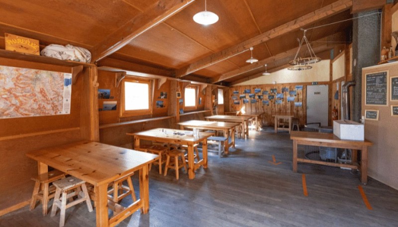 Refuge des Aiguilles d'Arves