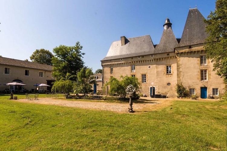 Chateau-de-Mavaleix-3
