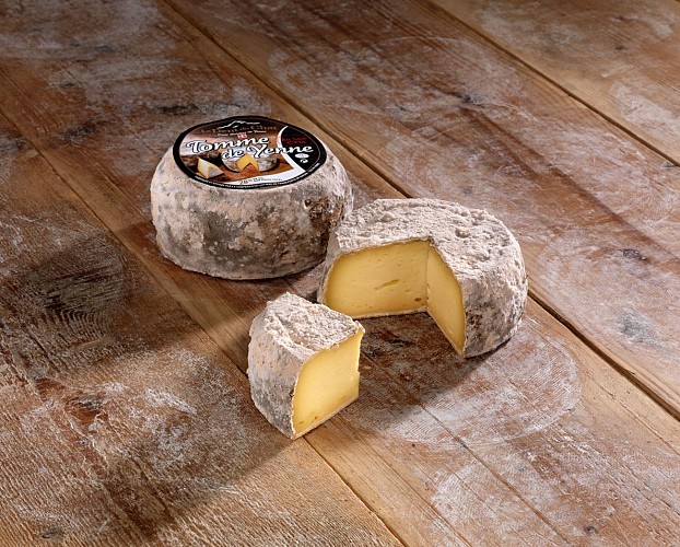 Magasin de vente d'Ayn Dullin (coopérative laitière de Yenne)