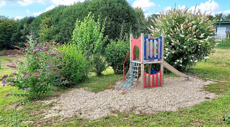 airDeJeux jumilhac @mairie 2