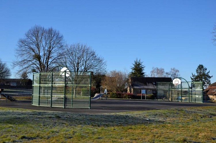 jumilhac aire de jeux (3)redim