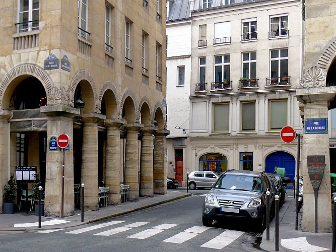 Rue des Colonnes