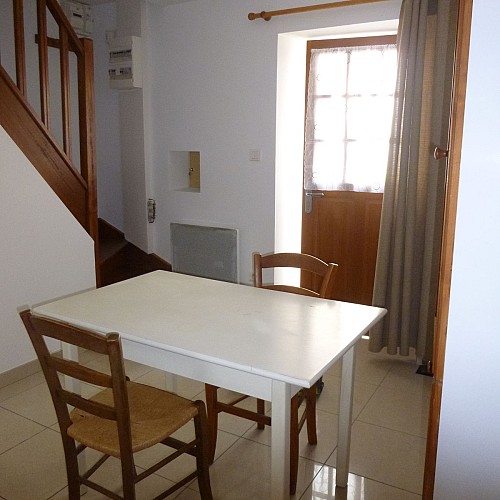 Entrée cuisine Corchanu Chassey le Camp Bourgogne