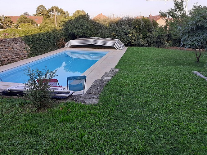 Piscine et jardin