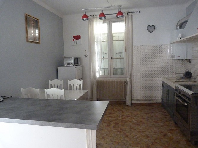 Cuisine équipée- Appartement Au Bon Coeur - Paray-le-Monial