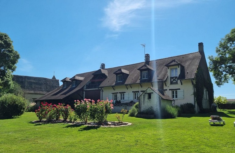 Maison depuis le jardin