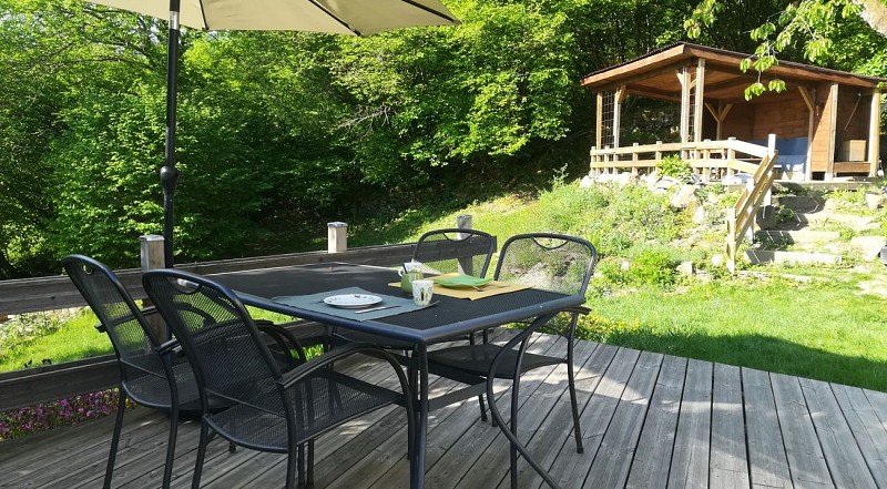 giteLaCapucine_Marmagne_terrasse©Jackelien Mutsaers.