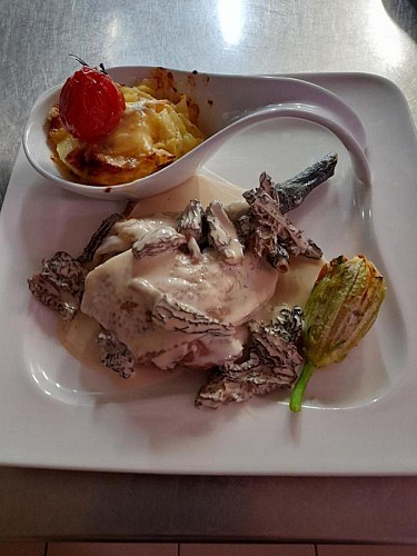 Poulet de Bresse aux morilles