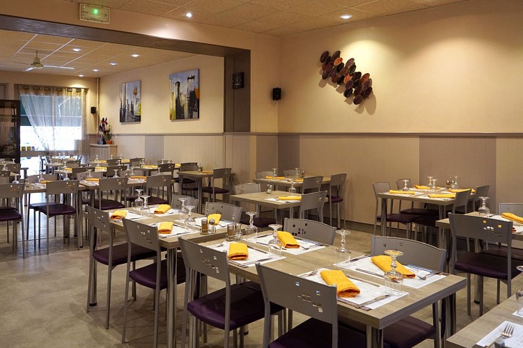 Salle de Restaurant du Champ de Foire -Paray-le-Monial