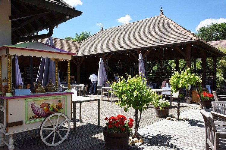 Hostellerie Bourguignonne terrasse