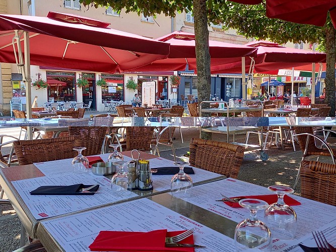 Terrasse Place du Cours