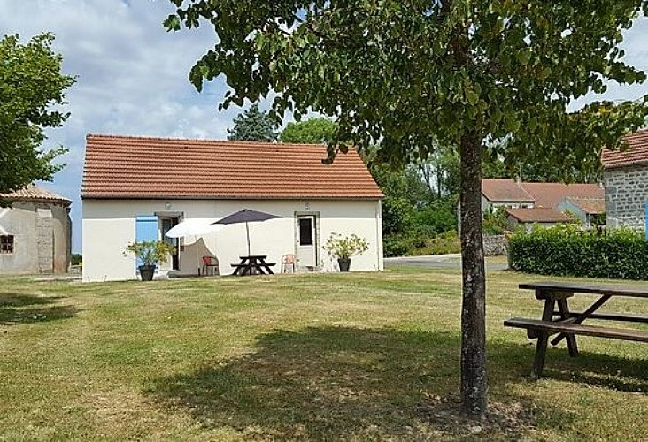 Gite Le Balcon du Morvan à Dettey