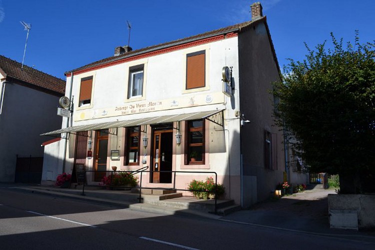 Hôtel restaurant_Auberge du Vieux Moulin_Le Breuil