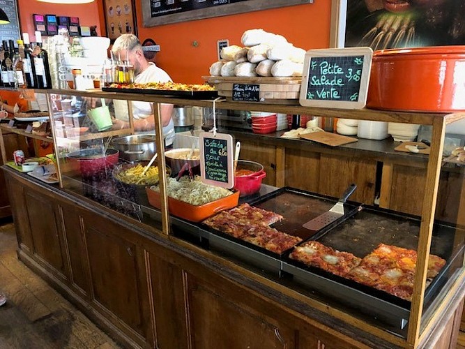 zuppa-zuppa-terrasse-plats-service-H-Gino-Bevacqua