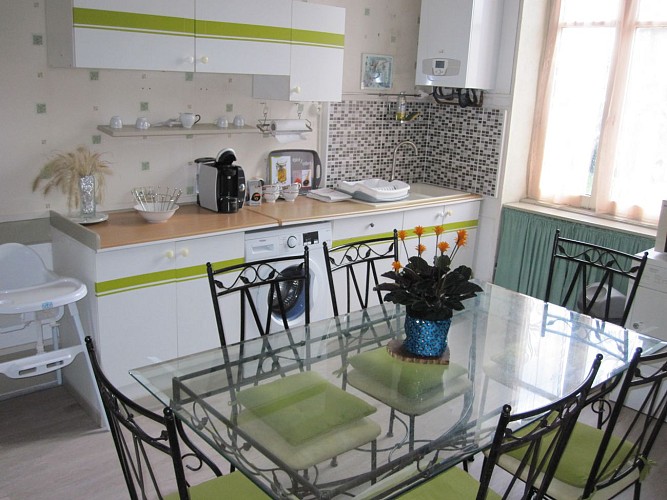 CUISINE EQUIPEE