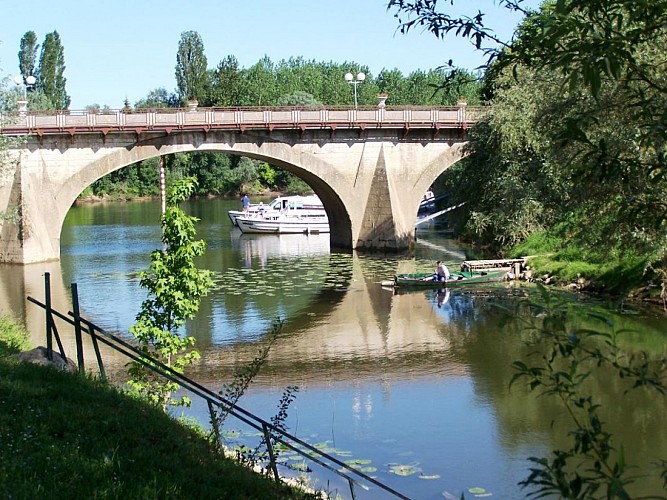 Gîte Doubs Séjour_Pont Saint-Jean