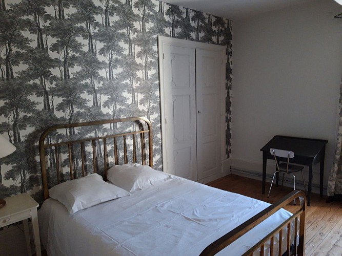 Chambre sous bois
