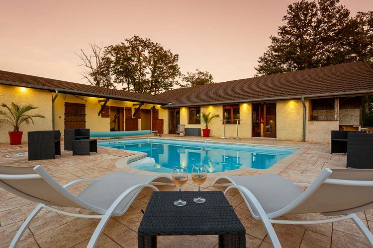 Domaine-Sur-Valot piscine