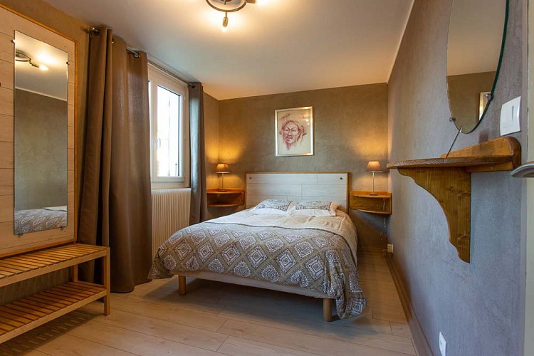 Domaine-Sur-Valot gîte Souvigne chambre 1