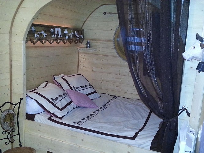VacheEcolodge intérieur Clos Aventure