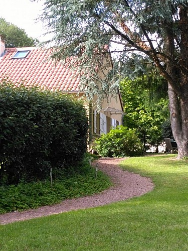 Le Cèdre Enchanté