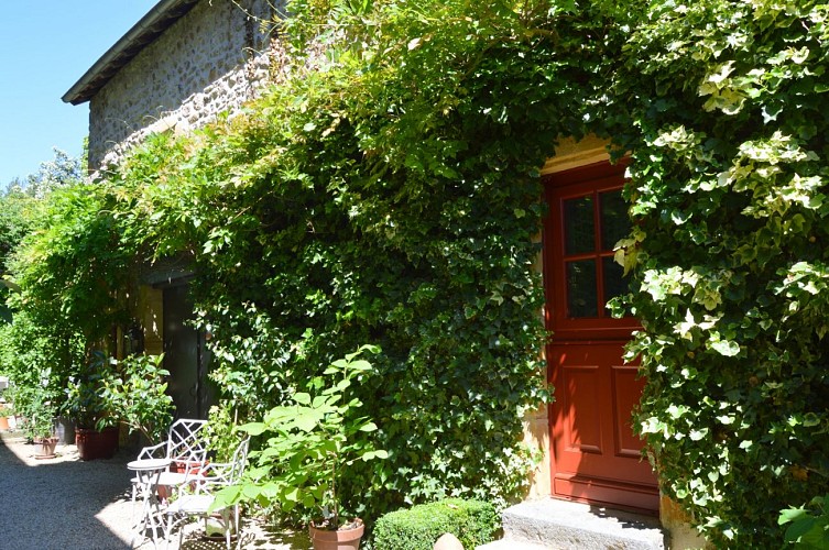 Maison d'invités - Entrée cuisisne